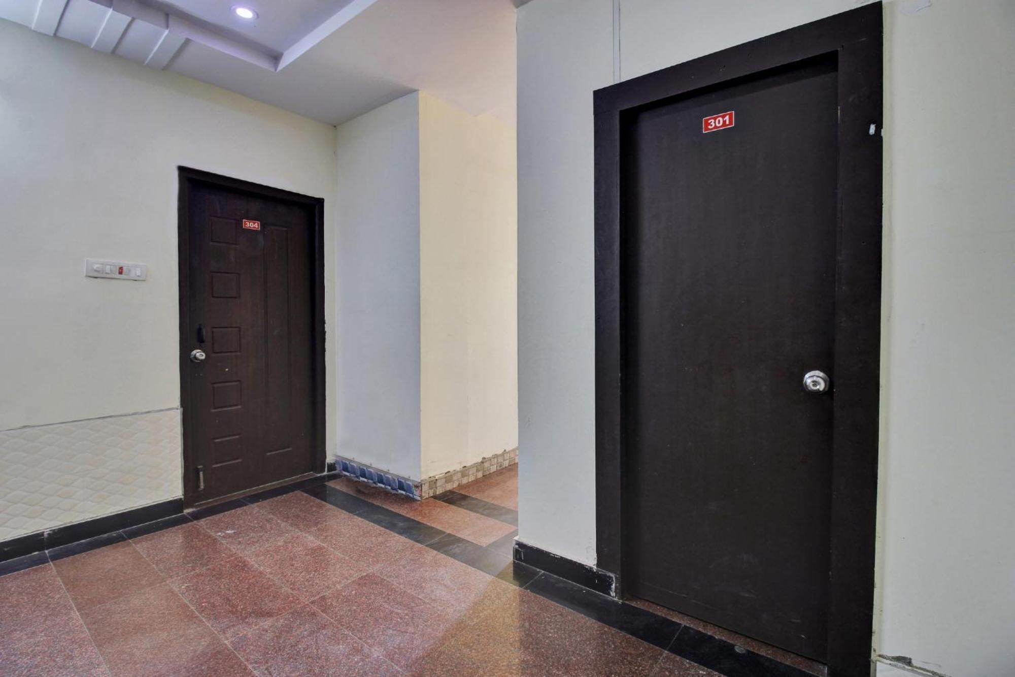 Hotel O Lavish Stay Sururnagar Екстер'єр фото